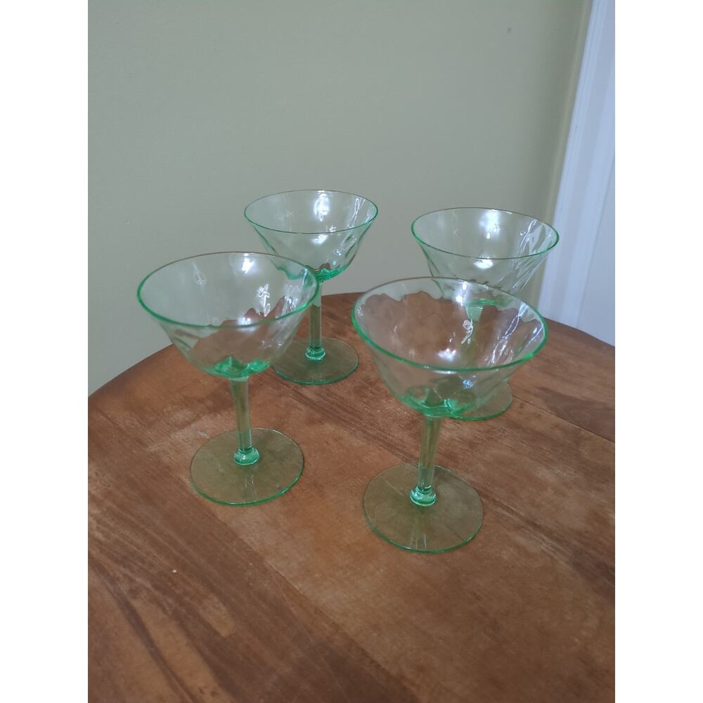 Vintage Set 4 Green Uranium/Vaseline Glass Stemmed Sherbet Or Cocktail Glasses